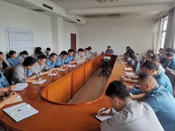 中科濮原公司召开“保生计，，降本增效大会商”带头会