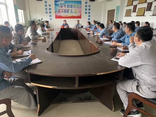 甲醇事业部召开“保生计，，降本增效大会商”带头会