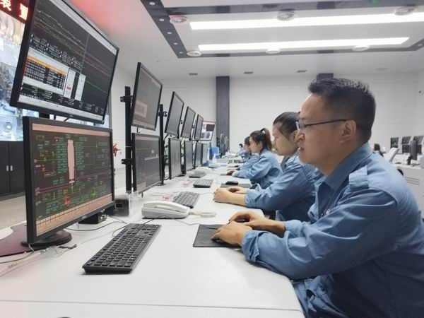三胺事业部二套、、、三套、、、小尿素装置长周期运行突破200天
