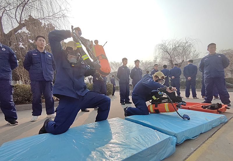 濮阳园区：：：强化安全风险管控 为全国两会召开营造优良氛围